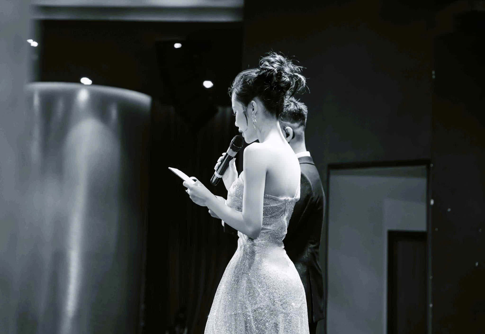 Luxury Beauty & Fashion Host - Image 25